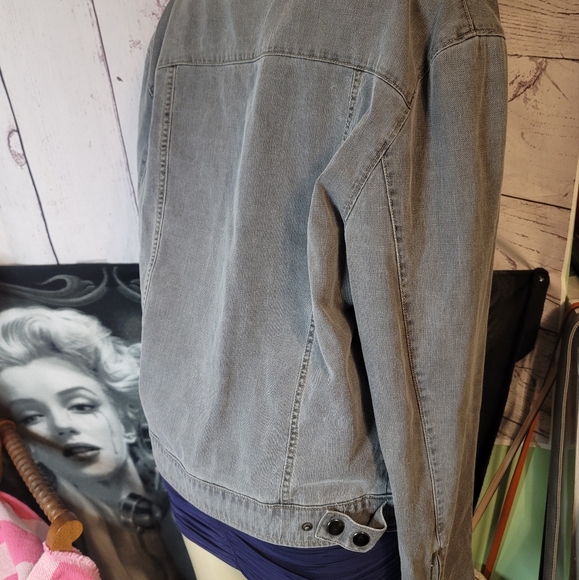 Guess Grey Vintage Jean Jacket -100 % Cotton - Picture 2 of 10